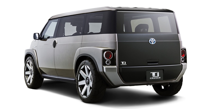 Toyota presentó una mezcla de camioneta y furgoneta
