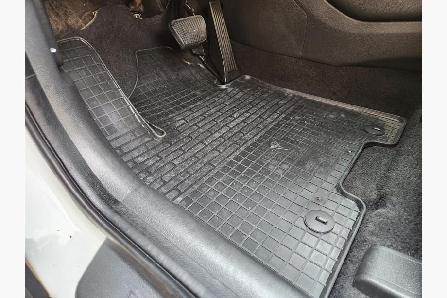 Hyundai Tucson TL 2016-2021 Alfombrillas de goma Tipo-1 (4 uds, Stingray Premium) Image