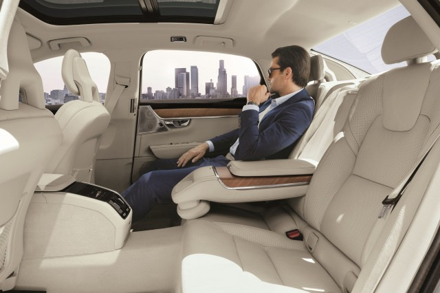Revisión actualizada de la berlina Volvo S90