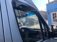 Mercedes Sprinter W906 2006–2018 Deflectores de ventana adhesivos (2 uds, Niken) foto 3