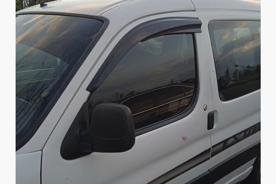Citroen Berlingo 1996-2008 Deflectores de Ventana (2 uds., Sunplex Sport) Foto 3