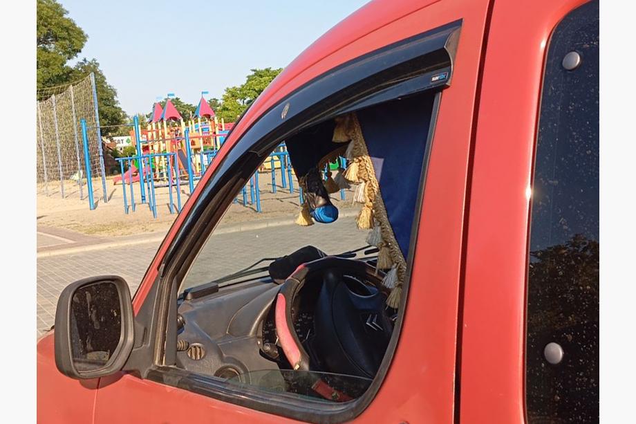 Citroen Berlingo 1996-2008 Deflectores de Ventana (2 uds., Sunplex Sport) Foto 8