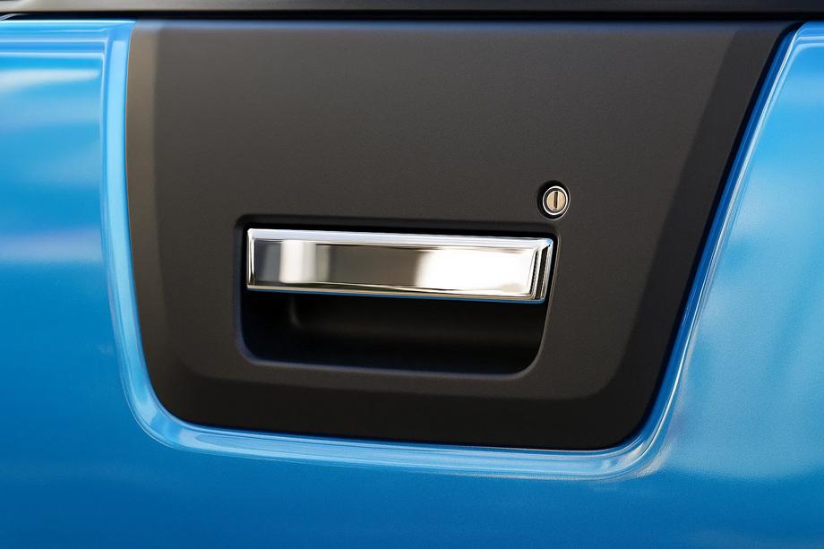 Nissan Navara 2006-2015 Cubierta de Manija de Maletero Acero Inoxidable OmsaLine - Acero Inoxidable Italiano Image