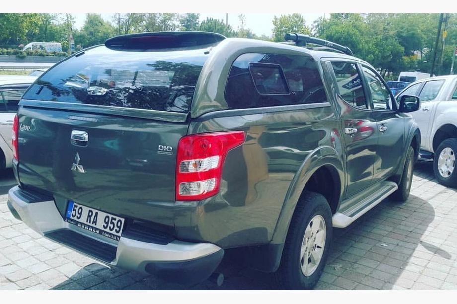 Mitsubishi L200 2015-2024 Cabina para pick-up con ventanas corredizas Foto 4
