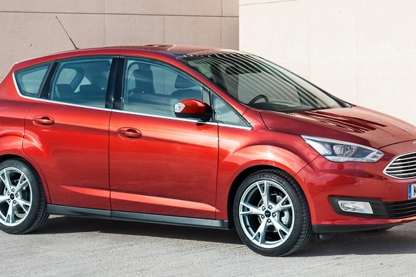 Revisión de la minivan compacta Ford C-Max de cinco plazas