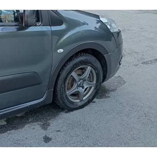Aletines de aleta (4 uds, negros) Citroen Berlingo 2008-2018 foto 4