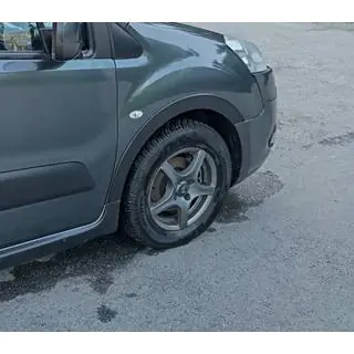 Aletines de aleta (4 uds, negros) Citroen Berlingo 2008-2018 foto 4