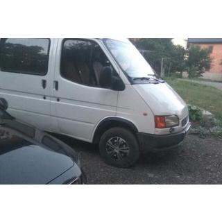Aletines de aleta (4 uds, negros) Ford Transit 1991-2000 foto 2
