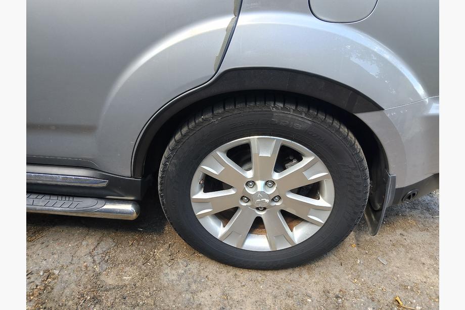 Mitsubishi Outlander 2006-2012 Aletines de aleta (4 uds, negros) Foto 4