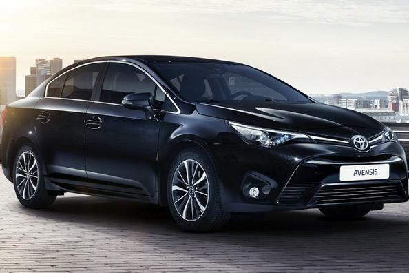Revisión actualizada de la berlina Toyota Avensis Foto 2
