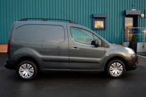 Citroen Berlingo 2008-2018 Molduras de Ventanas de Acero Inoxidable foto 2
