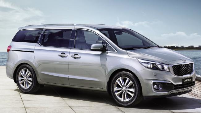 Examen de la minivan KIA Carnival