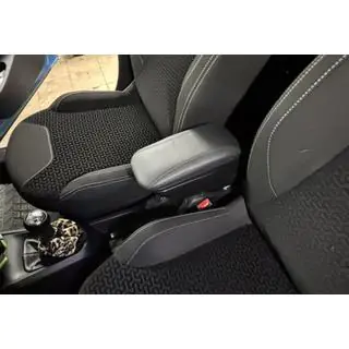 Reposabrazos (con adaptador de plastico para portavasos)