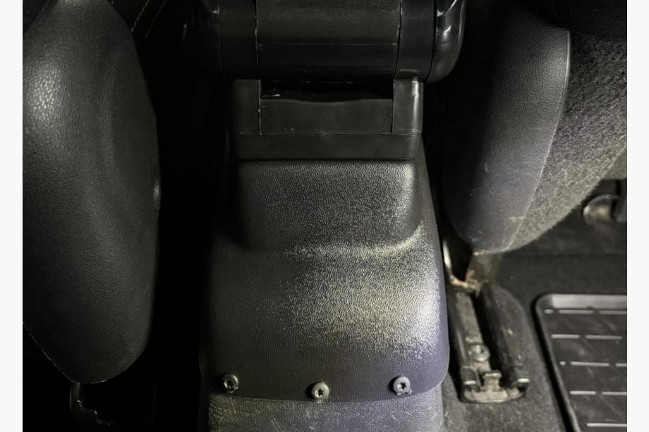 Citroen C-3 2009–2016 Reposabrazos (con adaptador de plastico para portavasos) Foto 4