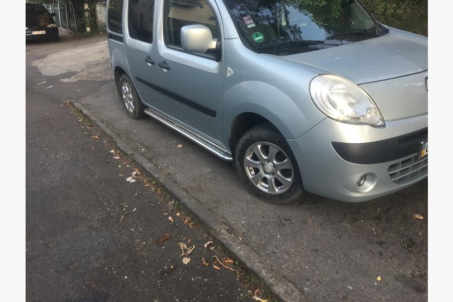 Renault Kangoo 2008–2020 Estribos Laterales Premium (2 uds., Acero Inoxidable) 60 mm, batalla corta Image