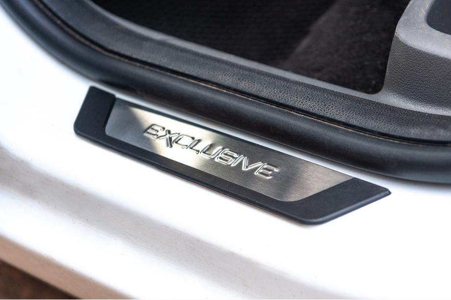 Ford Focus II 2008-2011 Cubiertas de estribos cromadas (Flexill, 4pcs) Foto 3