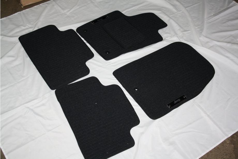 Jeep Grand Cherokee WK2 2010-2021 Alfombrillas de tela (Corona) Foto 11