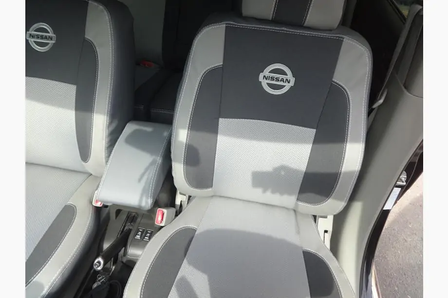 Nissan X-trail T30 2002-2007 Fundas de Asientos de Coche (Polipiel↗Tela, Premium) Foto 2