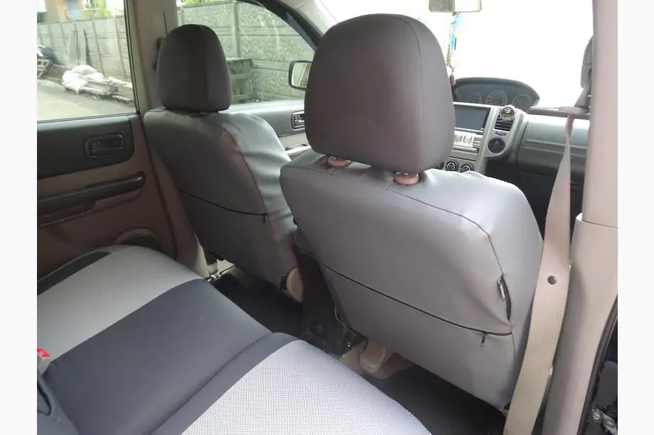 Nissan X-trail T30 2002-2007 Fundas de Asientos de Coche (Polipiel↗Tela, Premium) Foto 22