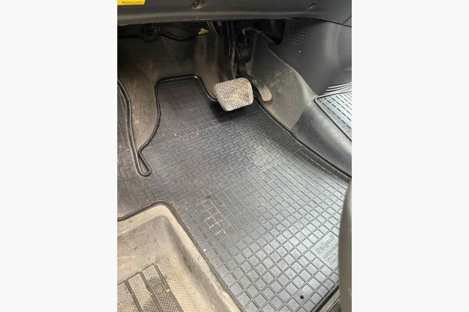 Mercedes Viano 2004-2014 Alfombrillas de goma (3 uds, Polytep) Image