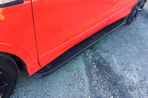 Ford Kuga/Escape 2013-2019 Estribos Laterales Tayga Black (2 uds., Aluminio) foto 2