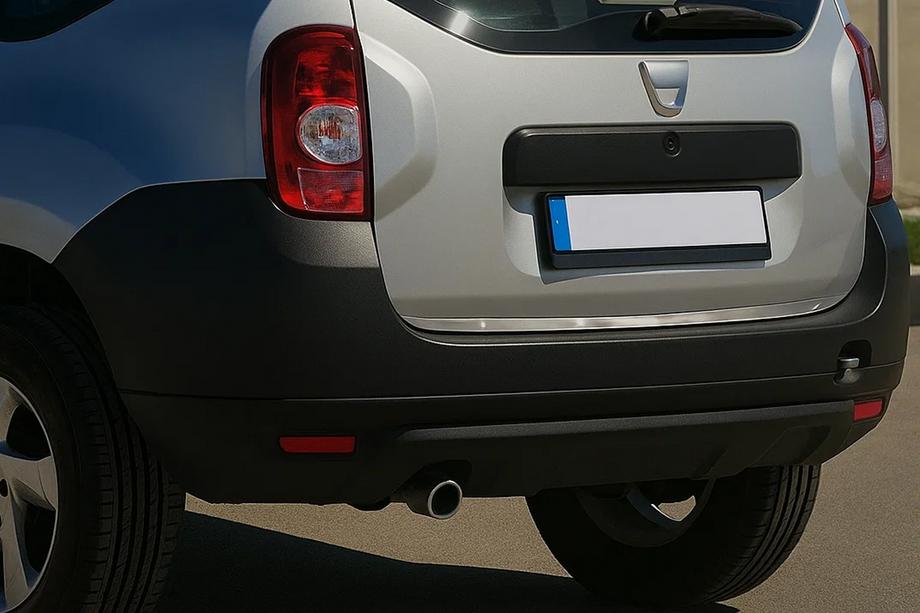 Dacia Duster 2008-2018 Moldura maletero acero inoxidable OmsaLine - Acero Inoxidable Italiano Image