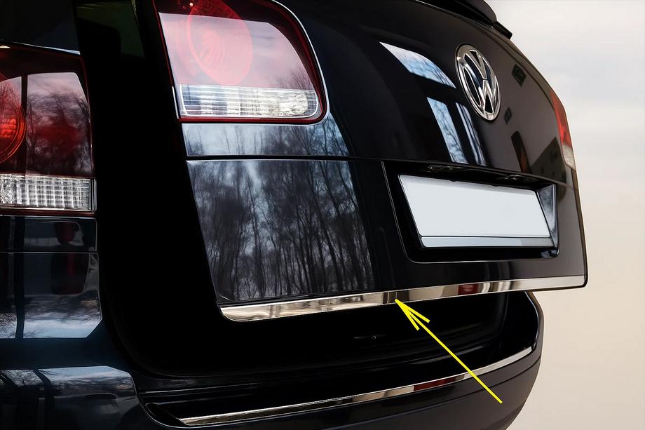 Volkswagen Touareg 2002–2010 Moldura Cromada Tapa Maletero Carmos - (ABS) Image