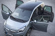 Revisión de la furgoneta compacta actualizada Opel Meriva foto 1