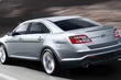 El examen de la berlina de Ford Taurus 2013 del modelo del año foto 4