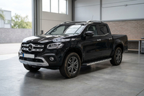 Mercedes X class 2017-2020 Estribos Laterales BlackLine (2 uds., Aluminio) foto 1
