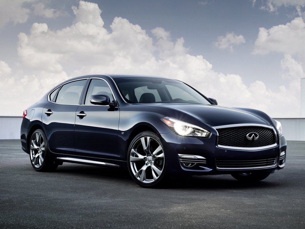 La berlina de la clase business de Infiniti Q70