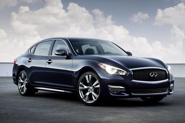 La berlina de la clase business de Infiniti Q70