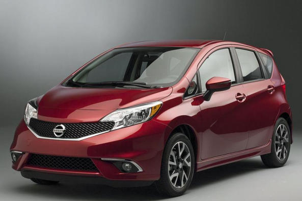 Revisión de la camioneta compacta Nissan Note