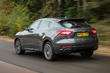 Revisión de primas de cruce Maserati Levante foto 3