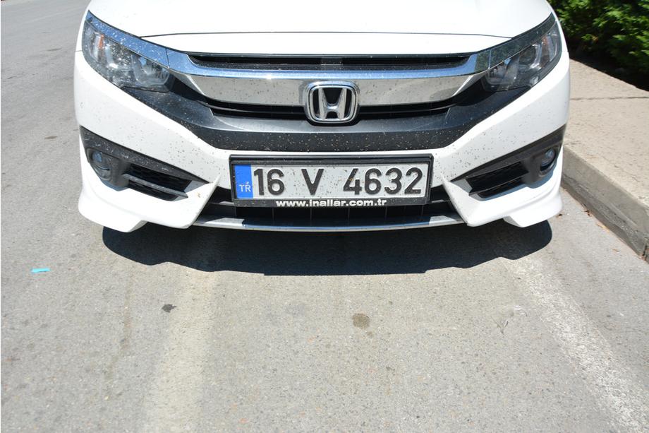 Honda Civic Sedan X 2016-2021 Esquinas para parachoques delantero (imprimadas para pintar) Foto 2