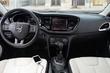 El examen de un sedán Dodge Dart foto 7
