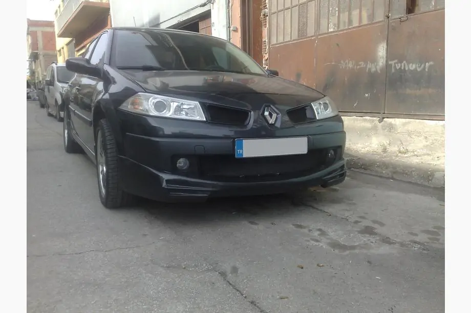 Renault Megane II 2004-2009 Labio delantero de parachoques 2006-2009 (imprimado para pintar) Image