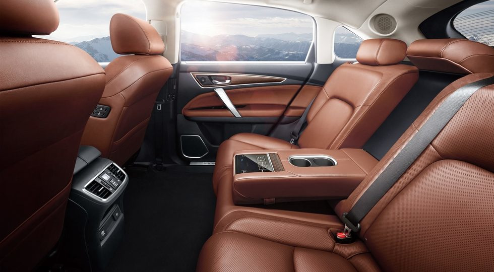 El examen crossover de Honda Avancier el modelo del año 2017