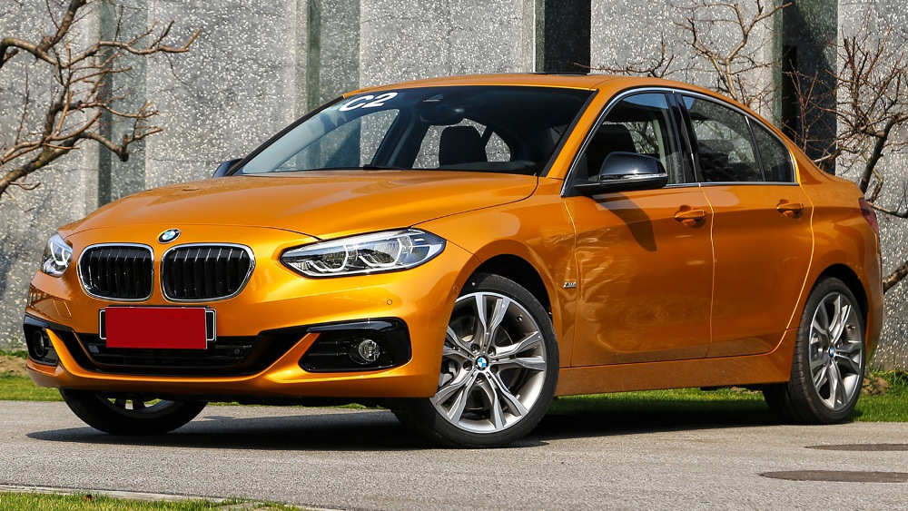 El examen de la berlina BMW 1-Series