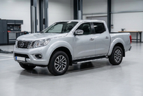 Nissan Navara/NP300 2016- Estribos laterales Fullmond (2 uds., aluminio) foto 1