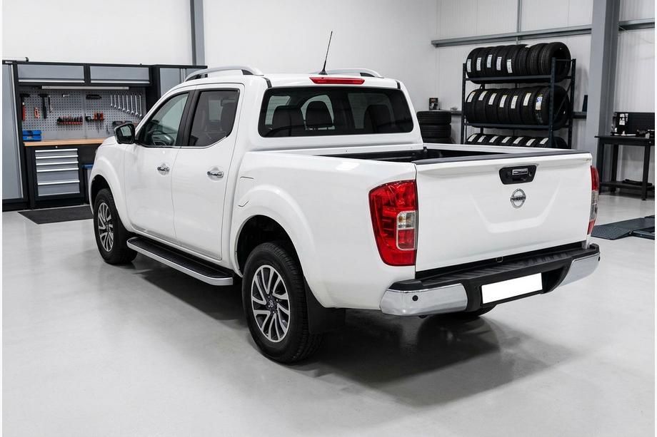 Nissan Navara/NP300 2016- Estribos Laterales Tayga Grey (2 uds., Aluminio) Image