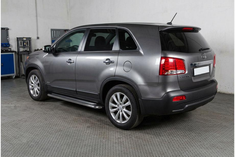 Kia Sorento II XM 2009-2014 Estribos Laterales Maydos V2 (2 uds., Aluminio y Acero Inoxidable) 2013-2016 Image