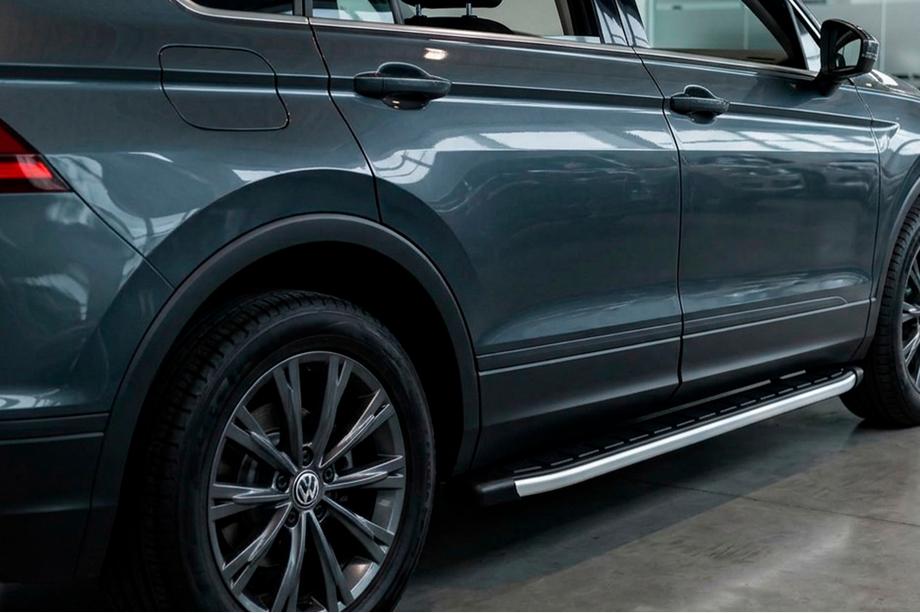 Volkswagen Tiguan 2016-2023 Estribos Laterales Fullmond (2 uds., Aluminio) Image