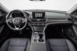 El examen de un sedán Honda Accord décima generación foto 8