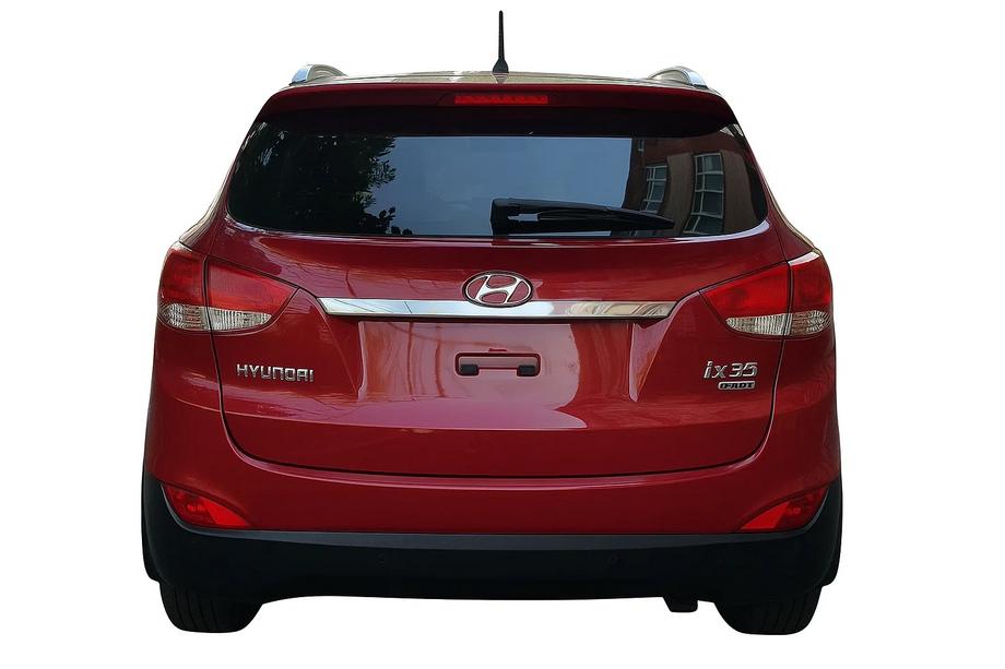 Hyundai IX-35 2010-2015 Moldura cromada sobre la matrícula (ancha) Image