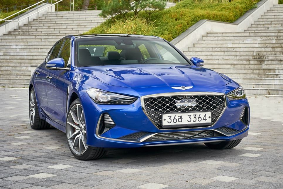 Revisión de lujo sedán Genesis G70