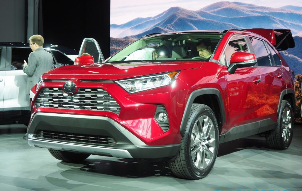 Toyota RAV4 2019 del modelo del año