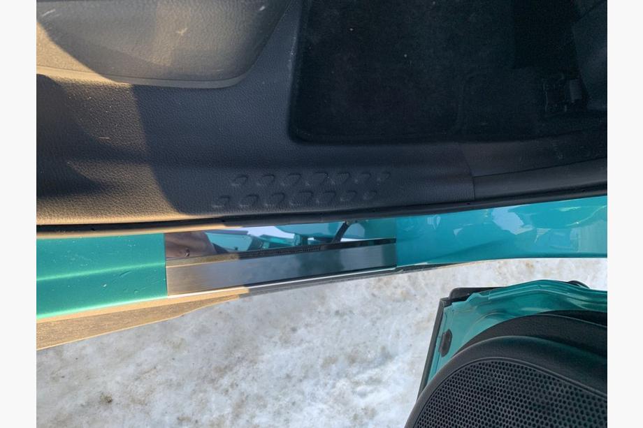 Toyota C-HR 2016-2023 Cubiertas de estriberas Nataniko (4 uds, acero inoxidable) Foto 4