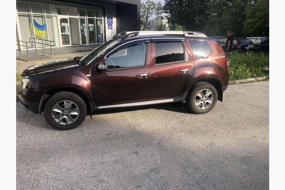 Dacia Duster 2008-2018 Deflectores de ventana con moldura cromada (4 uds, Niken) Image