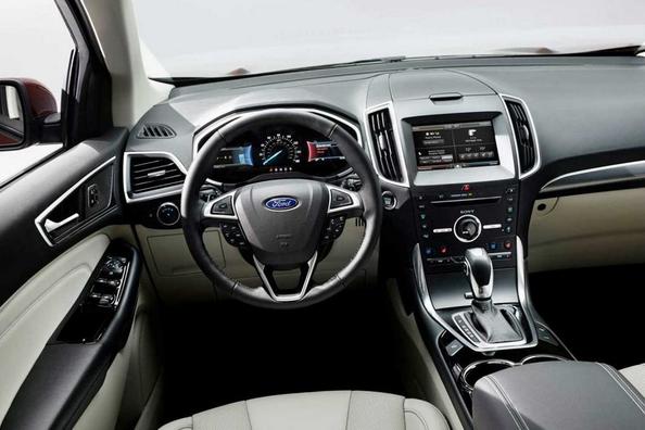 Crossover Ford Edge de segunda generación Foto 4
